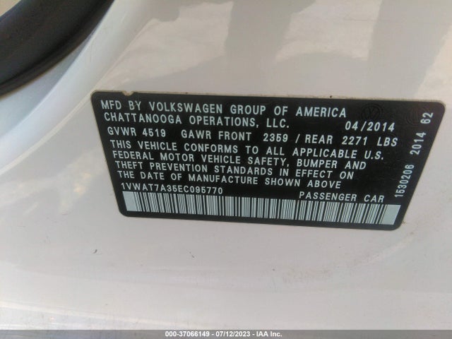 1VWAT7A35EC095770 Volkswagen Passat Wolfsburg Ed