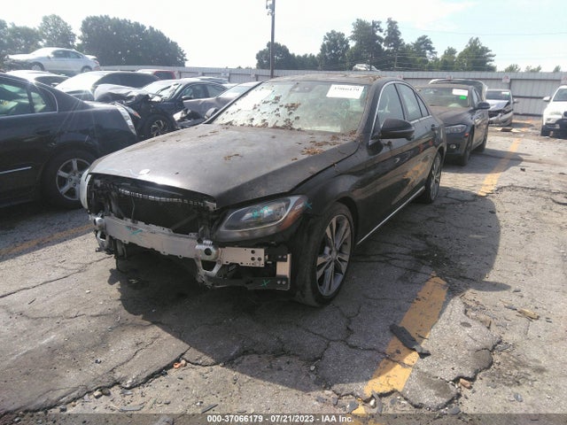 2017 MERCEDES-BENZ C-CLASS C 300 VIN: 55SWF4JB1HU194047