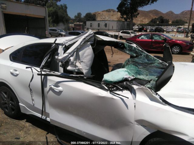 3KPF34AD7ME322206 KIA Forte Gt-line