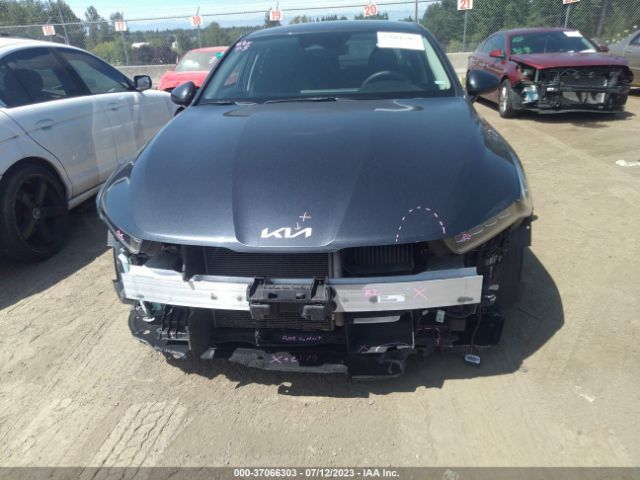 5XXG14J28NG094637 KIA K5 LXS