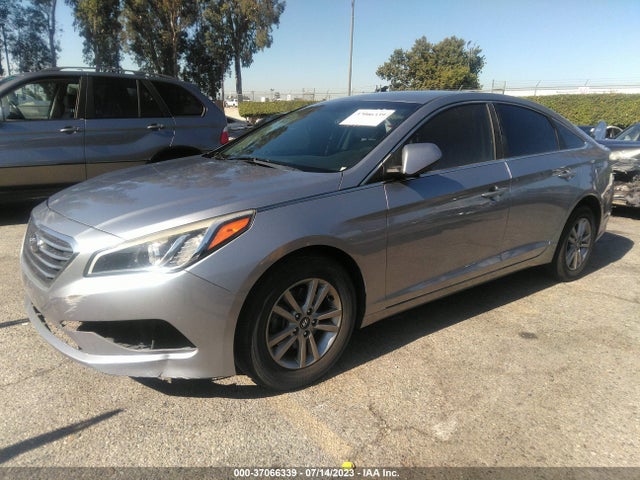 Hyundai Sonata 2.4l Se 2015 5NPE24AF2FH120694 Image 2