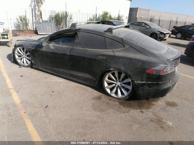 Tesla Model S P85d 2014 5YJSA1H28EFP63474 Image 3