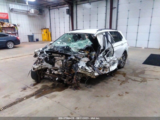 3VVRB7AX1PM047603 Volkswagen TIGUAN S