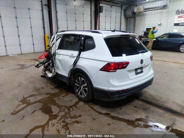 3VVRB7AX1PM047603 Volkswagen TIGUAN S