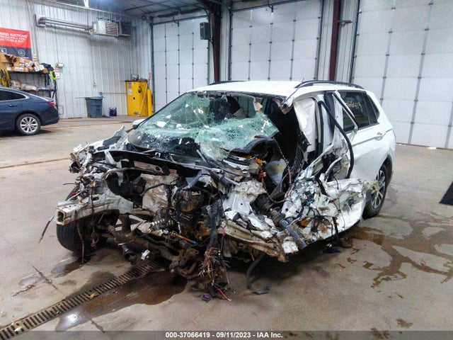 3VVRB7AX1PM047603 Volkswagen TIGUAN S