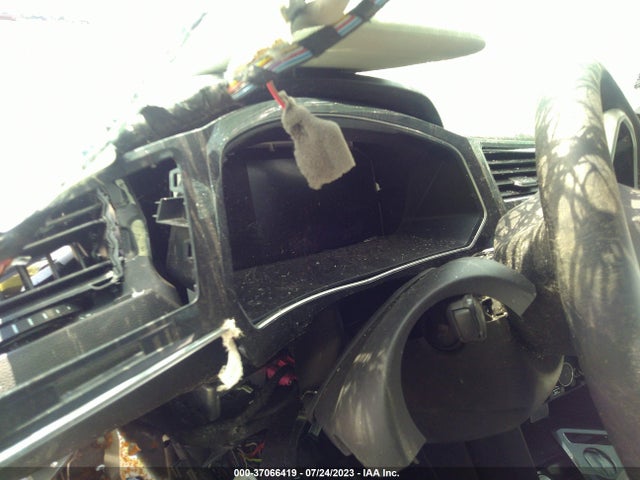 3VVRB7AX1PM047603 Volkswagen TIGUAN S