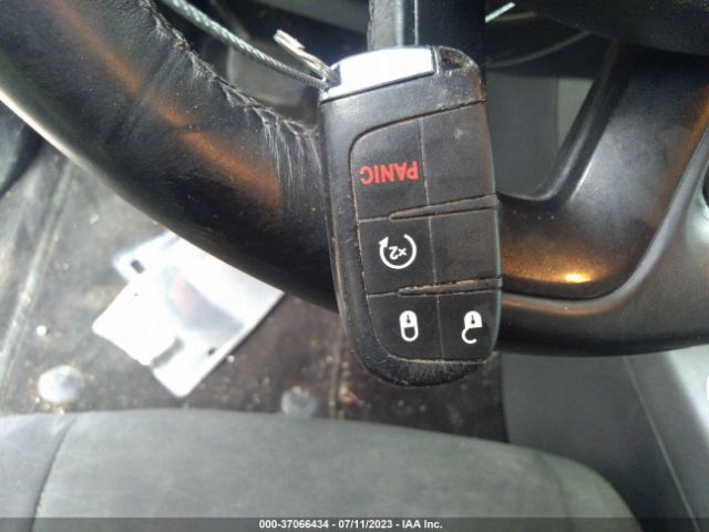 1C4RDHAG5JC276096 Dodge Durango Sxt
