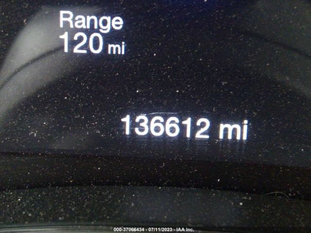 1C4RDHAG5JC276096 Dodge Durango Sxt