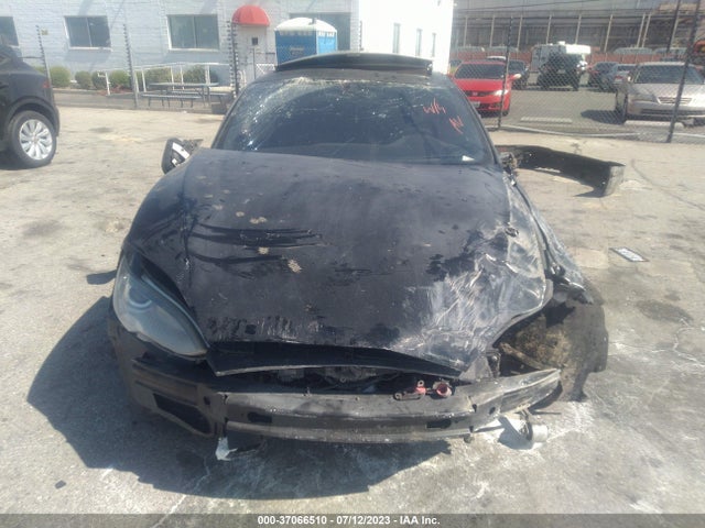 Tesla Model S P85d 2014 5YJSA1H22EFP63471 Image 11