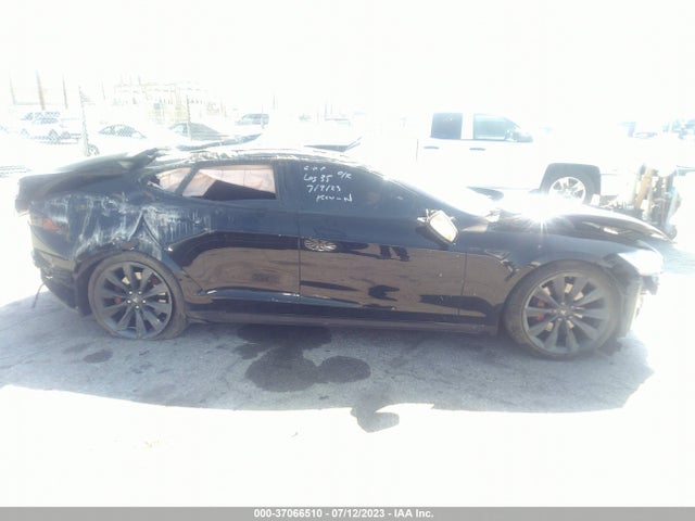 Tesla Model S P85d 2014 5YJSA1H22EFP63471 Image 12