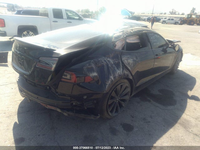 Tesla Model S P85d 2014 5YJSA1H22EFP63471 Image 4