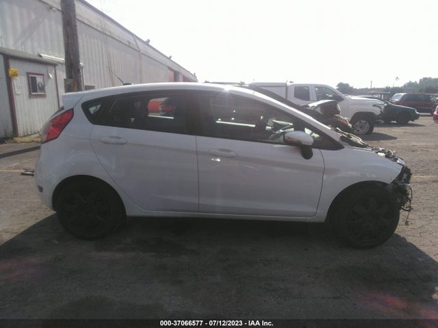 Ford FIESTA SE 2015 3FADP4EEXFM179510 Image 14