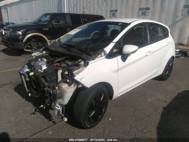 Ford FIESTA SE 2015 3FADP4EEXFM179510 Image 2