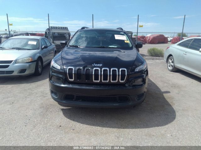 1C4PJLAB0HW591503 Jeep Cherokee Sport