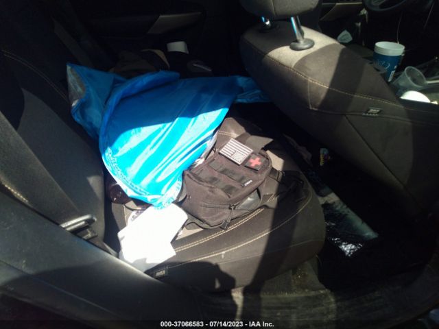 1C4PJLAB0HW591503 Jeep Cherokee Sport