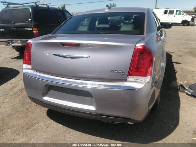 2C3CCAEG9HH668908 Chrysler 300 300c