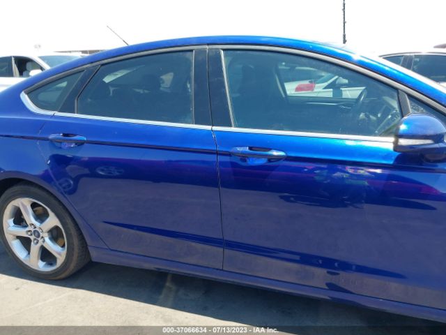 3FA6P0HDXFR195343 Ford FUSION SE