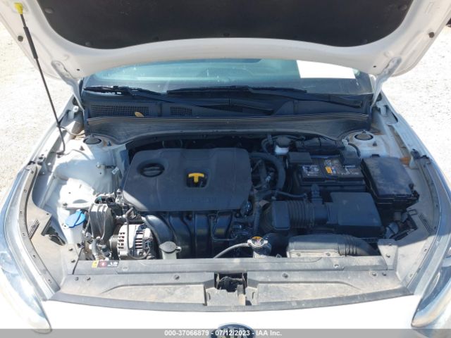 3KPF24AD3ME361765 KIA Forte Lxs