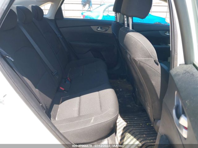 3KPF24AD3ME361765 KIA Forte Lxs