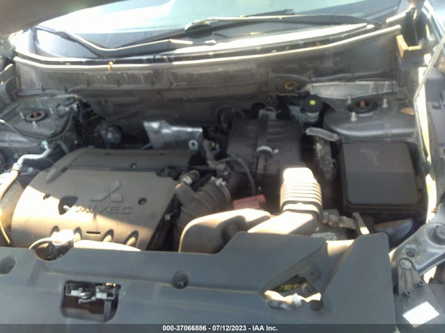 4A4AP3AUXFE021042 Mitsubishi Outlander Sport Es