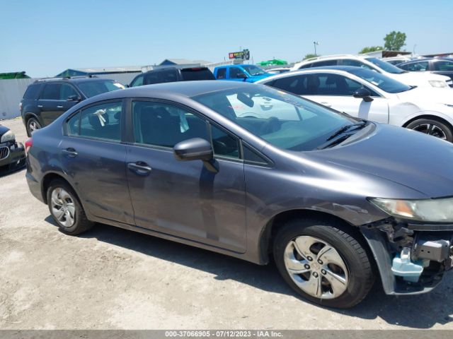 19XFB2F51EE059186 Honda Civic Sedan Lx