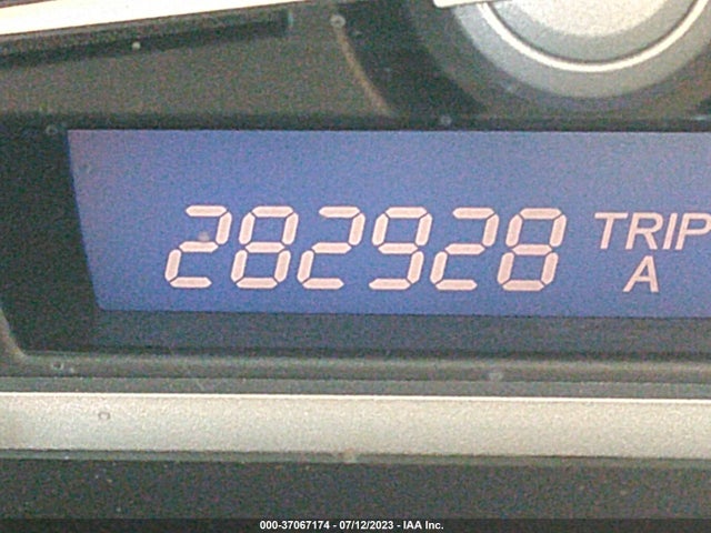2006 HONDA CIVIC CPE LX VIN: 2HGFG126X6H501674