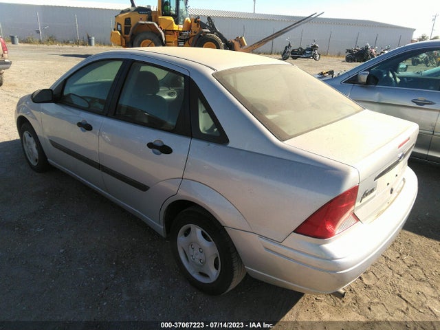 2002 FORD FOCUS LX VIN: 1FAFP33P12W152195