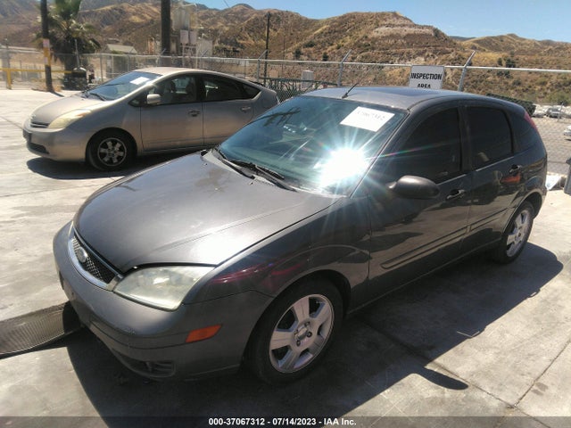 2005 FORD FOCUS S/SE/SES VIN: 3FAFP37N45R140252