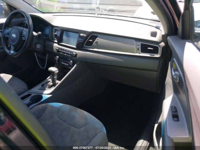 KNDCB3LC8H5059102 KIA NIRO FE