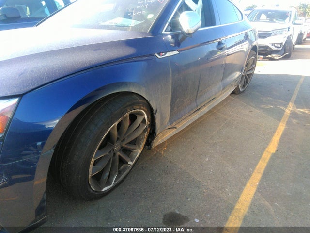WAUC4CF57JA057553 Audi S5 Sportback Prestige