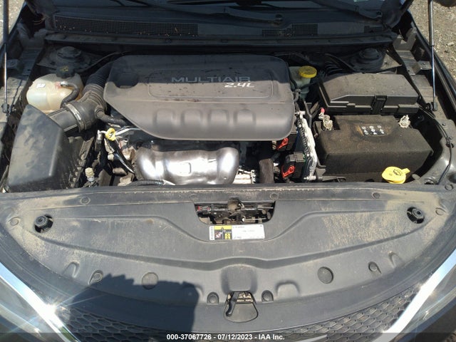 1C3CCCCB2FN545040 Chrysler 200 C