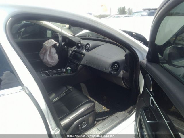 SAJWA1C73K8W21034 Jaguar Xj Xj R-sport