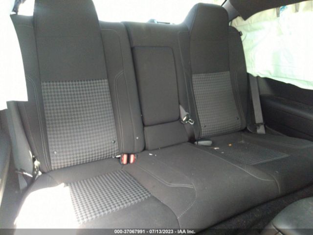 2C3CDZAG3NH143730 Dodge Challenger Sxt
