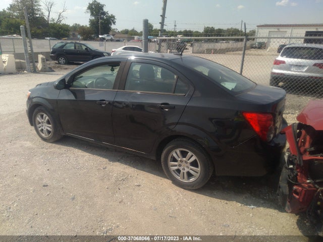 Chevrolet SONIC LS 2014 1G1JA5SH4E4241117 Image 4