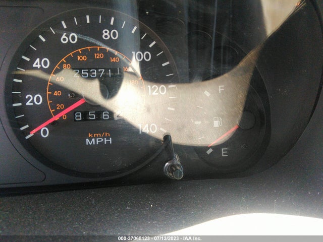 2001 HYUNDAI SONATA GLS VIN: KMHWF35V01A372556