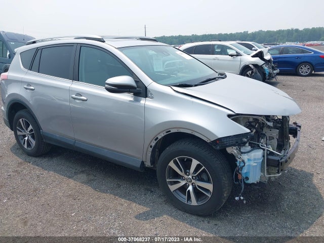 Toyota Rav4 Xle 2017 2T3RFREV5HW609087 Image 1