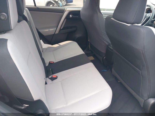 Toyota Rav4 Xle 2017 2T3RFREV5HW609087 Image 8