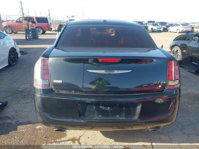 Chrysler 300 300c John Varvatos 2014 2C3CCAJG0EH238492 Image 16