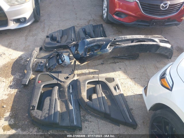 Chrysler 300 300c John Varvatos 2014 2C3CCAJG0EH238492 Image 11