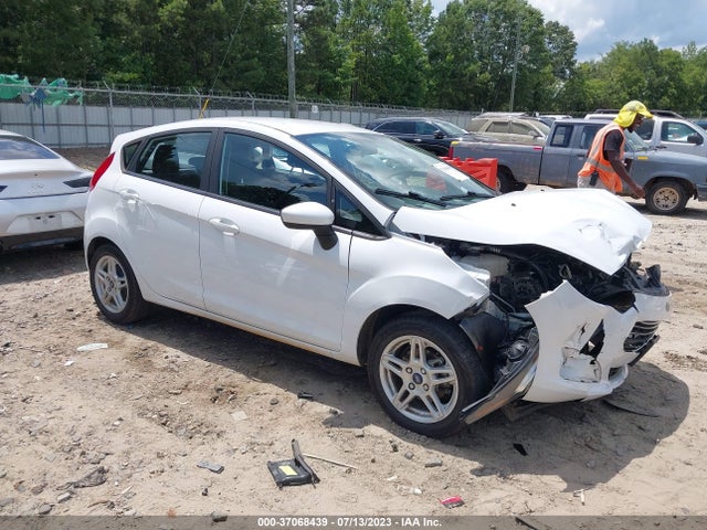 2019 3FADP4EJ7KM100950 main image