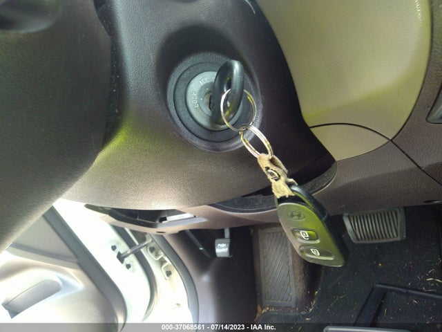 Hyundai TUCSON SE 2014 KM8JU3AG6EU839068 Image 3