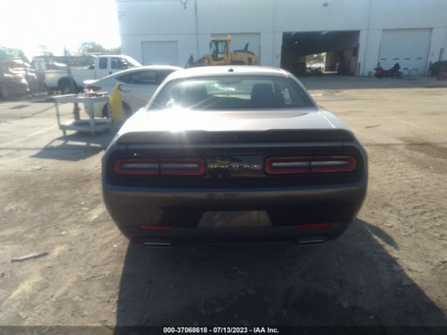 2C3CDZJG7NH254359 Dodge Challenger Gt
