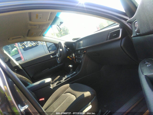 2018 KIA OPTIMA LX VIN: KNAGT4L36J5211871