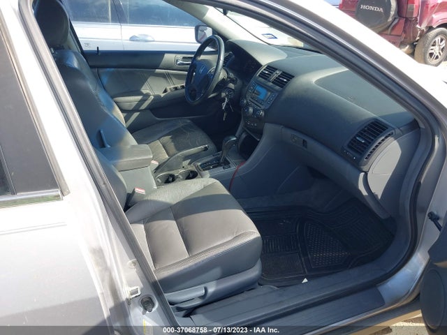 2006 HONDA ACCORD SDN EX-L VIN: 1HGCM56806A183125