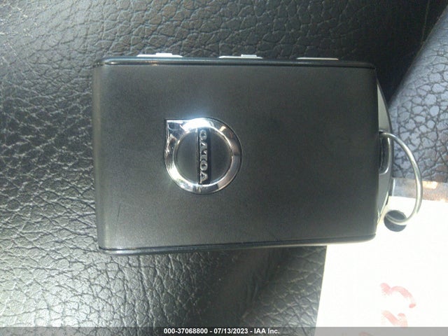 2017 Volvo V90, VIN: YV4A22NL1H1007474