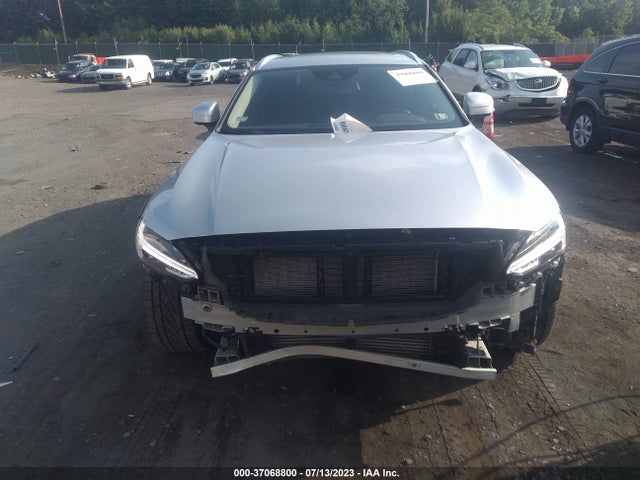 2017 Volvo V90, VIN: YV4A22NL1H1007474