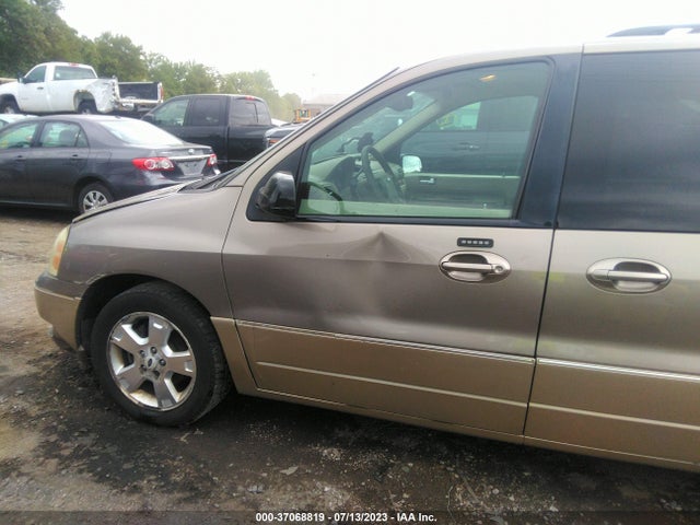 2005 FORD FREESTAR LIMITED VIN: 2FMZA58205BA18085
