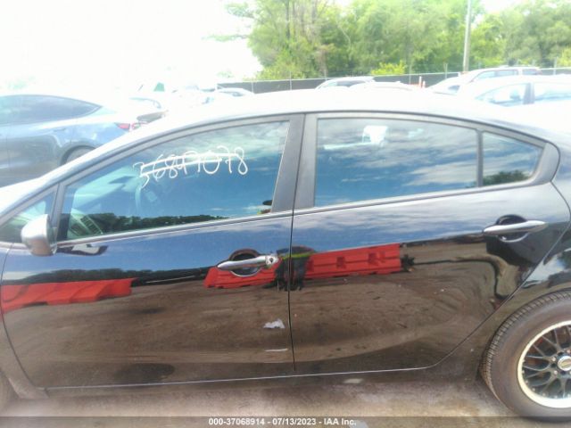 3KPFL4A75HE147678 KIA FORTE LX