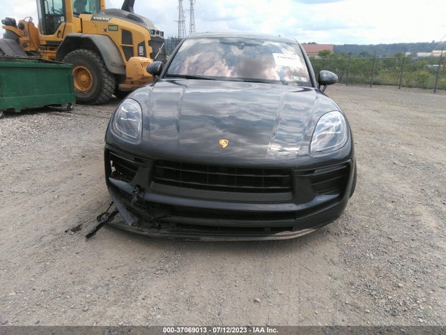 2022 Porsche Macan, VIN: WP1AA2A56NLB01197