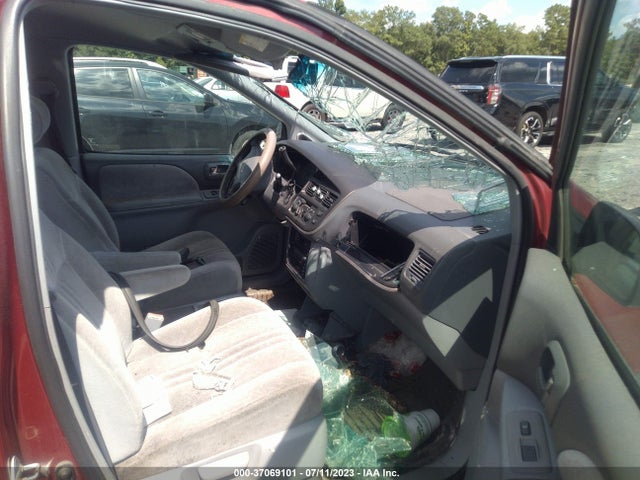 2000 TOYOTA SIENNA XLE VIN: 4T3ZF13C1YU222829